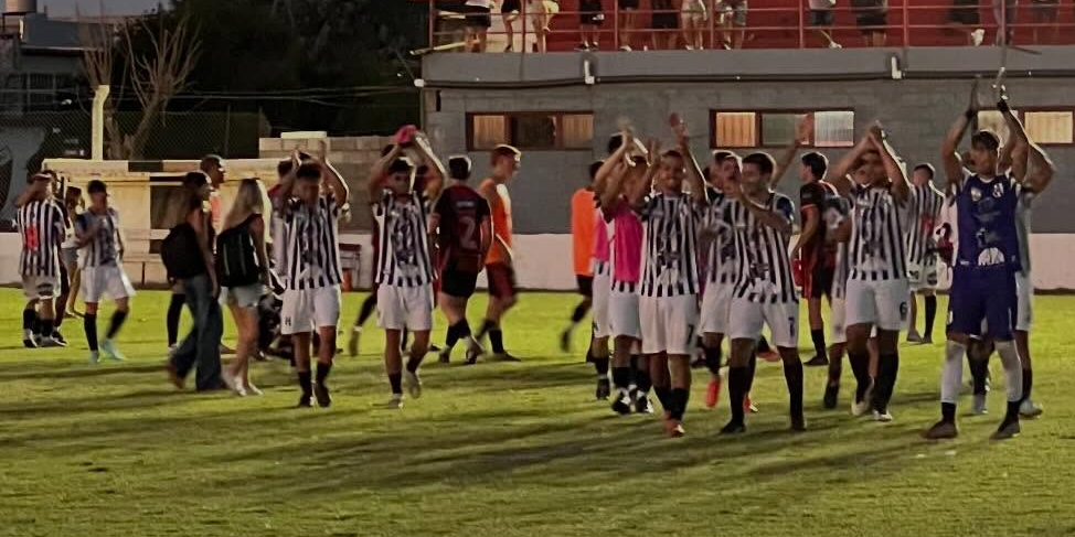 Fútbol: Cambió la tabla de la Zona ‘B’, Villarino ganó la protesta ante Once Tigres y se convirtió en líder