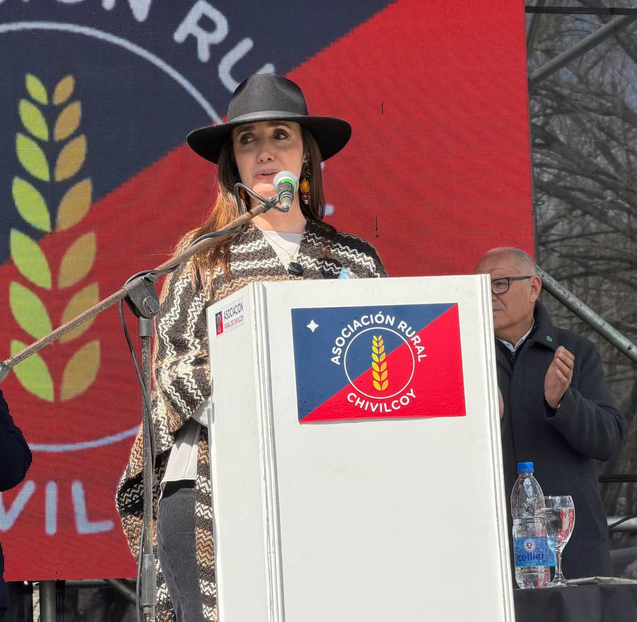 La Vicepresidenta de la Nación en Chivilcoy: guiño al campo y un fuerte reclamo al Ejecutivo por una reforma impositiva