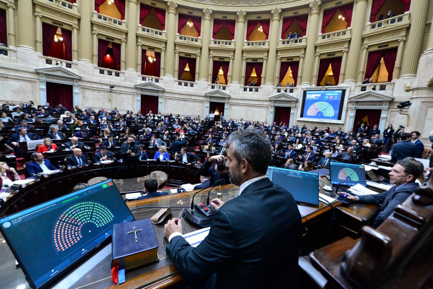 Diputados: la oposición no reunió quórum para voltear el DNU 70 y debió exponer en minoría