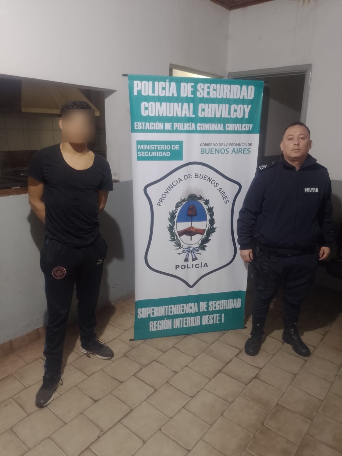 Detención de varias personas con frondosos antecedentes.