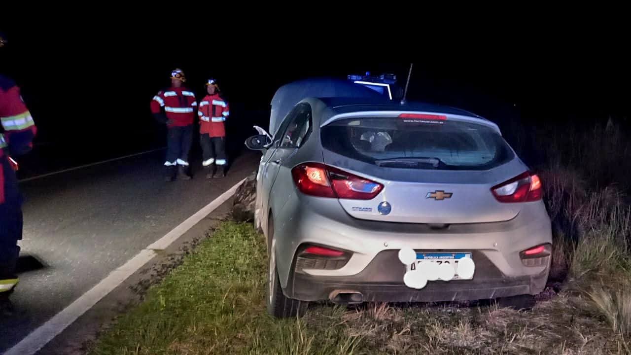 Bragado: vecinos chocaron contra una rueda suelta en la Ruta 46 y sobrevivieron