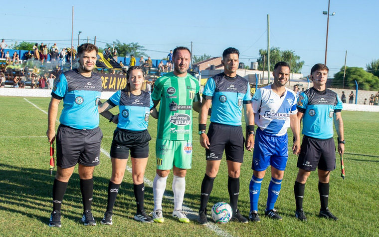 Cerámica y Florencio Varela esta vez no se sacaron ventajas y terminaron repartiendo goles en la ida del repechaje