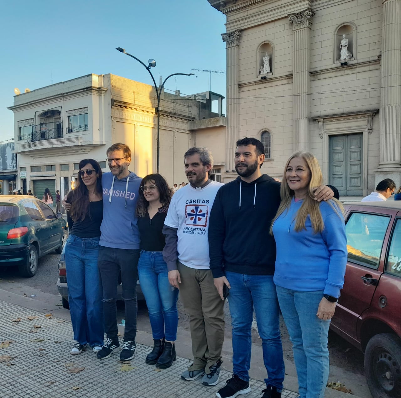 “Realmente es una alegría poder trabajar juntos  las cinco comunidades parroquiales en esto que es visibilizar las acciones de Cáritas y hacerlo de una manera creativa”