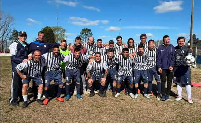 Rodó la pelota en el Torneo Senior: Villarino y Alsina arrancaron festejando