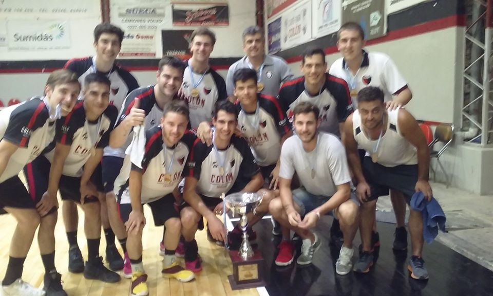 Básquet
Colón festejó antes y después frente a Racing de Olavarría