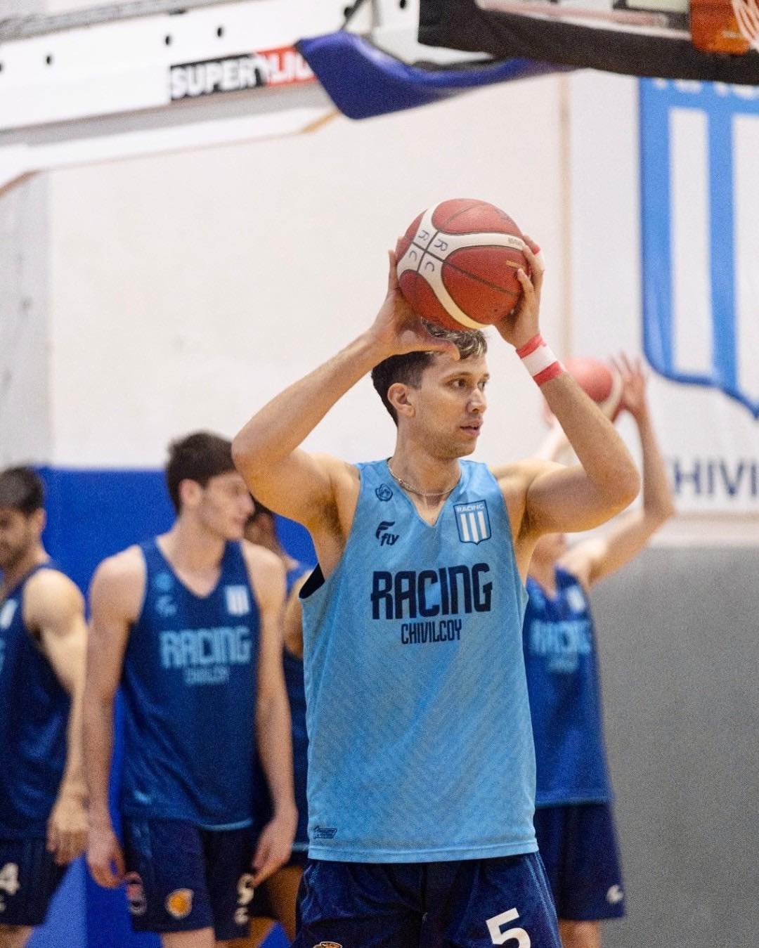 Racing debuta en el Torneo Clausura de la Liga Argentina visitando a Ciclista Juninense.