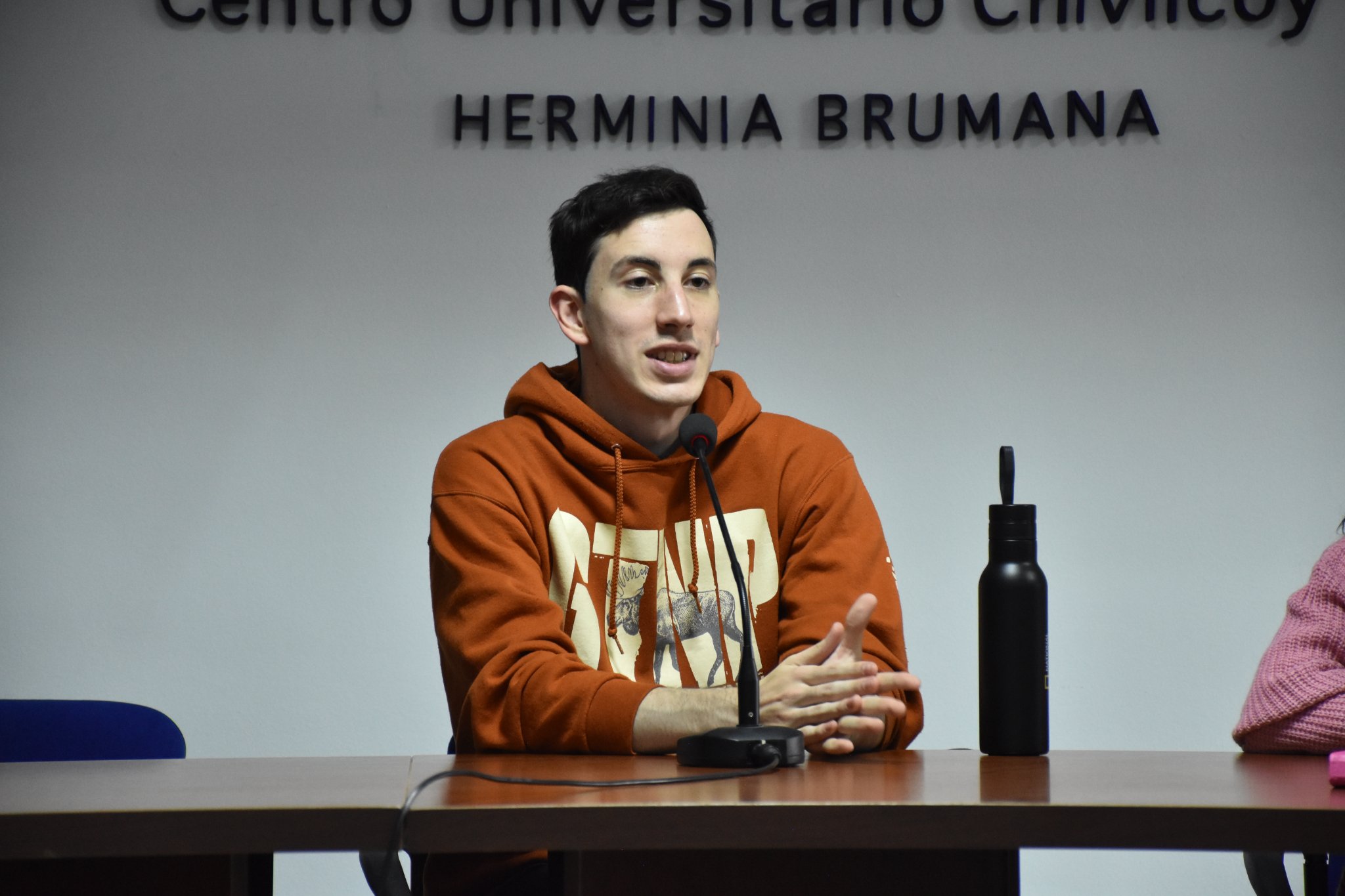 Llamamiento a tomar conciencia respecto de la problemática de los materiales no biodegradables