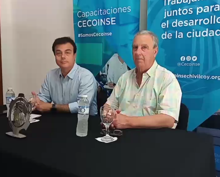 El CECOINSE adhiere a los 170 años de Chivilcoy con una muestra de fotografía y coleccionistas.