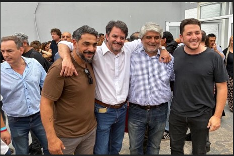 “Me parece que es una oportunidad importante para ir a buscar a todos los compañeros y compañeras que, por un motivo u otro, se fueron alejando de las estructuras del partido”, sostuvo Dellepiane
