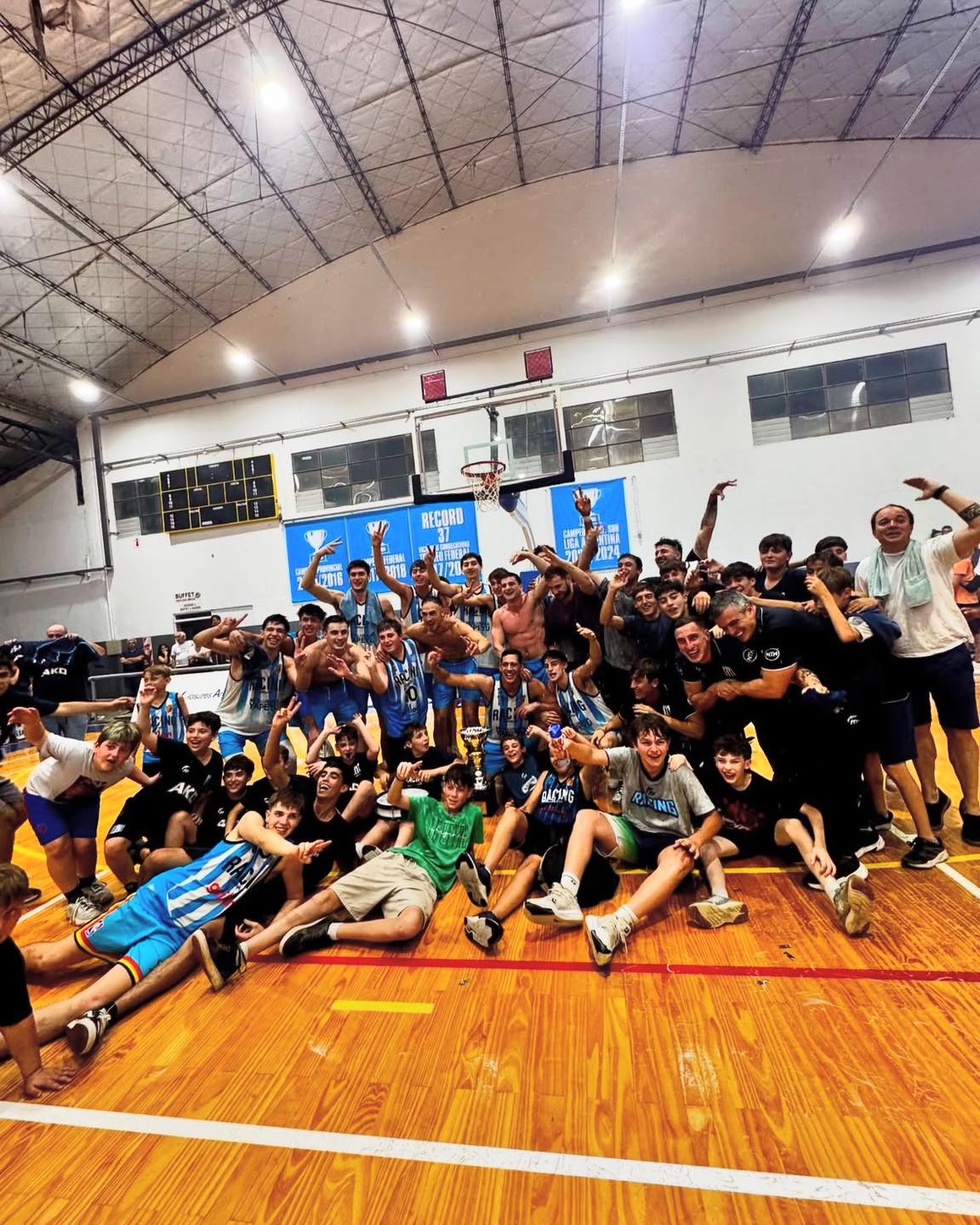 “A mí me encanta ganar el torneo local y cada vez que tenemos que prepararnos para afrontarlo el objetivo siempre es tratar de ser lo más competitivo posible”