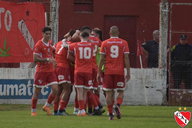 Independiente atravesó diferentes emociones pero tuvo un final feliz ante Unión de Sunchales.