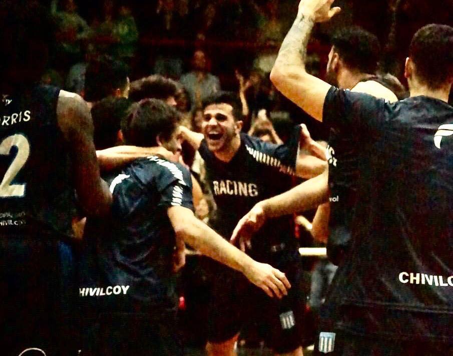 Básquet
Racing volvió al triunfo en la cuidad y dejó sin invicto a Estudiantes