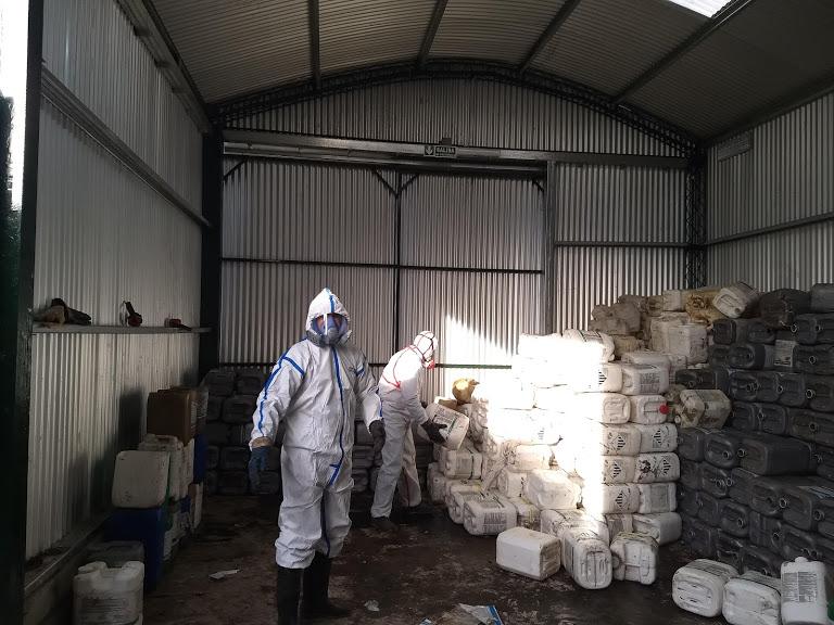Recuerdan que los envases vacíos de productos fitosanitarios deben entregarse al Centro de Acopio Tr