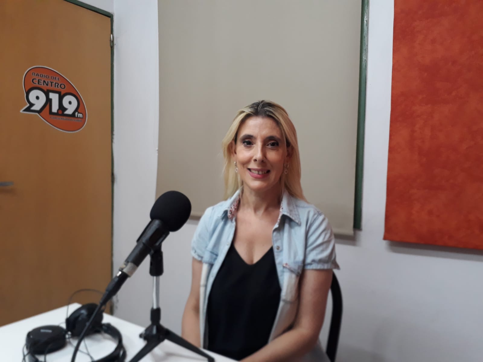 La mayoría de los proyectos no pasan a sesión y a mí me gustaría  que se discutan, que se debata