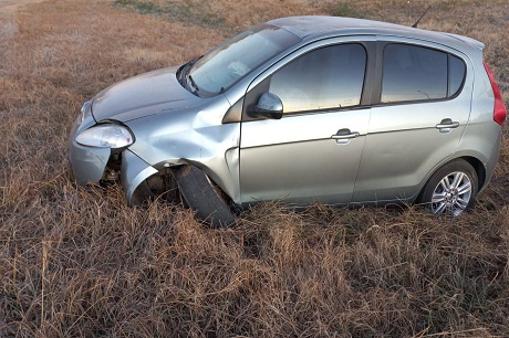 Un despiste en la rotonda de Alberti con un lesionado