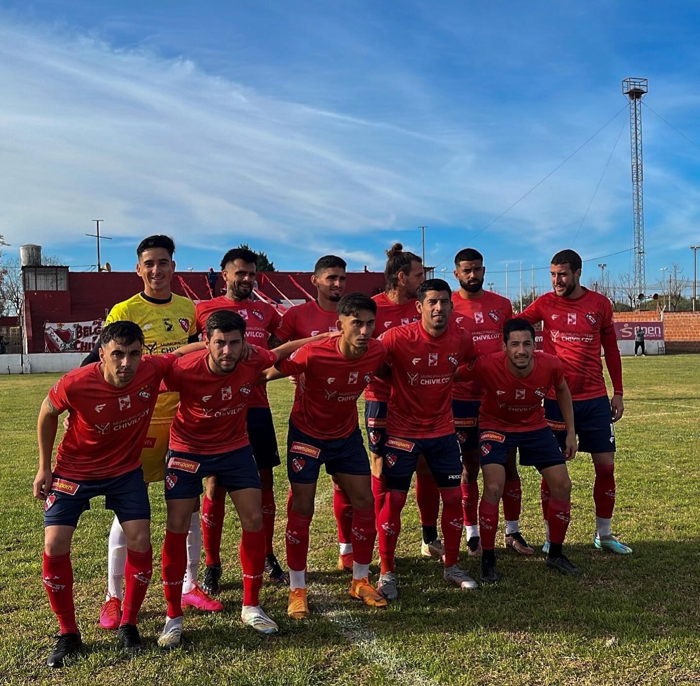 Y una tarde volvió: Independiente pegó primero y pegó dos veces ante El Linqueño
