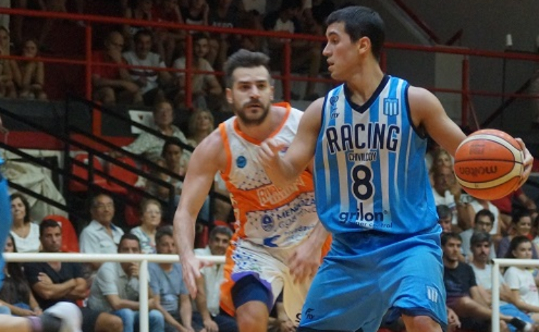 Alejo Barrales 
“Hay que sacarse el sombrero con la dirigencia de Racing"