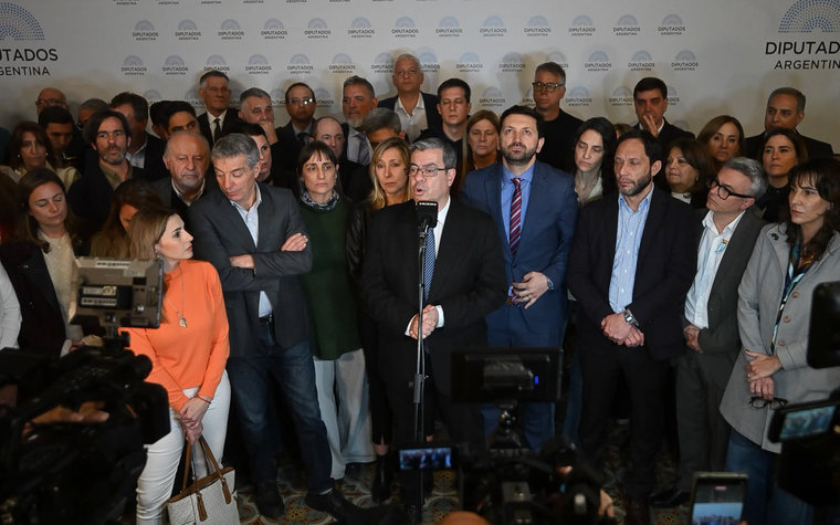 Venta de tierras: la oposición insiste en derogar el DNU 70 y busca sesionar
