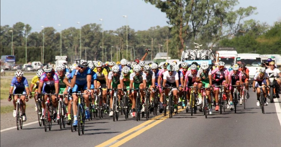 Los ciclistas disputarán la edición 89° de la Doble Bragado y en simultáneo, las mujeres afrontarán su tercera competencia