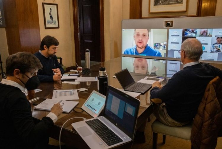 Cómo seguir 
Intendentes de la Cuarta mantuvieron un encuentro con Axel Kicillof