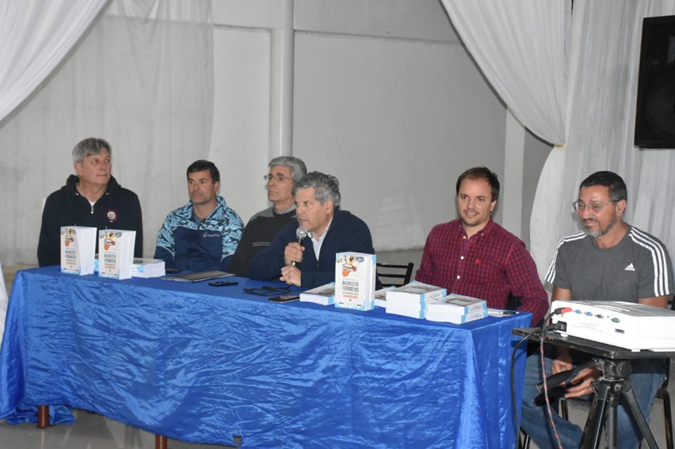 De Pablo Esper
Presentaron el libro "Baloncesto Formativo, la preparación Física II"