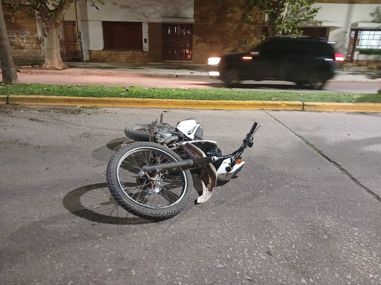 Fin de semana accidentado en Chivilcoy con varias personas lesionadas y una víctima fatal.