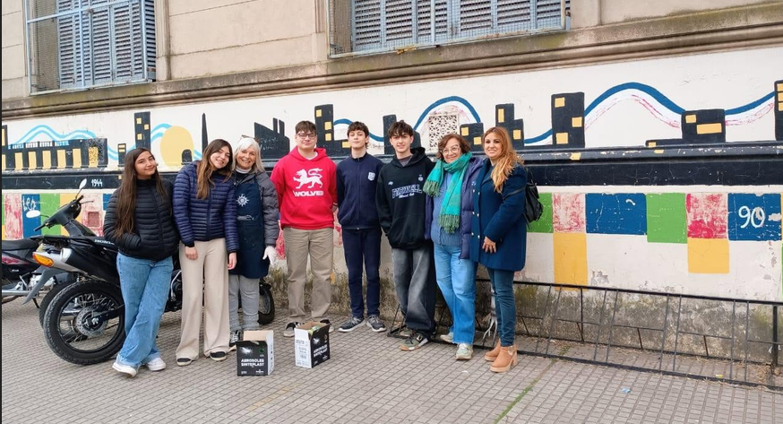 Mural 'Rayuela' de Cortázar: Restauración e inauguración en la Escuela Normal