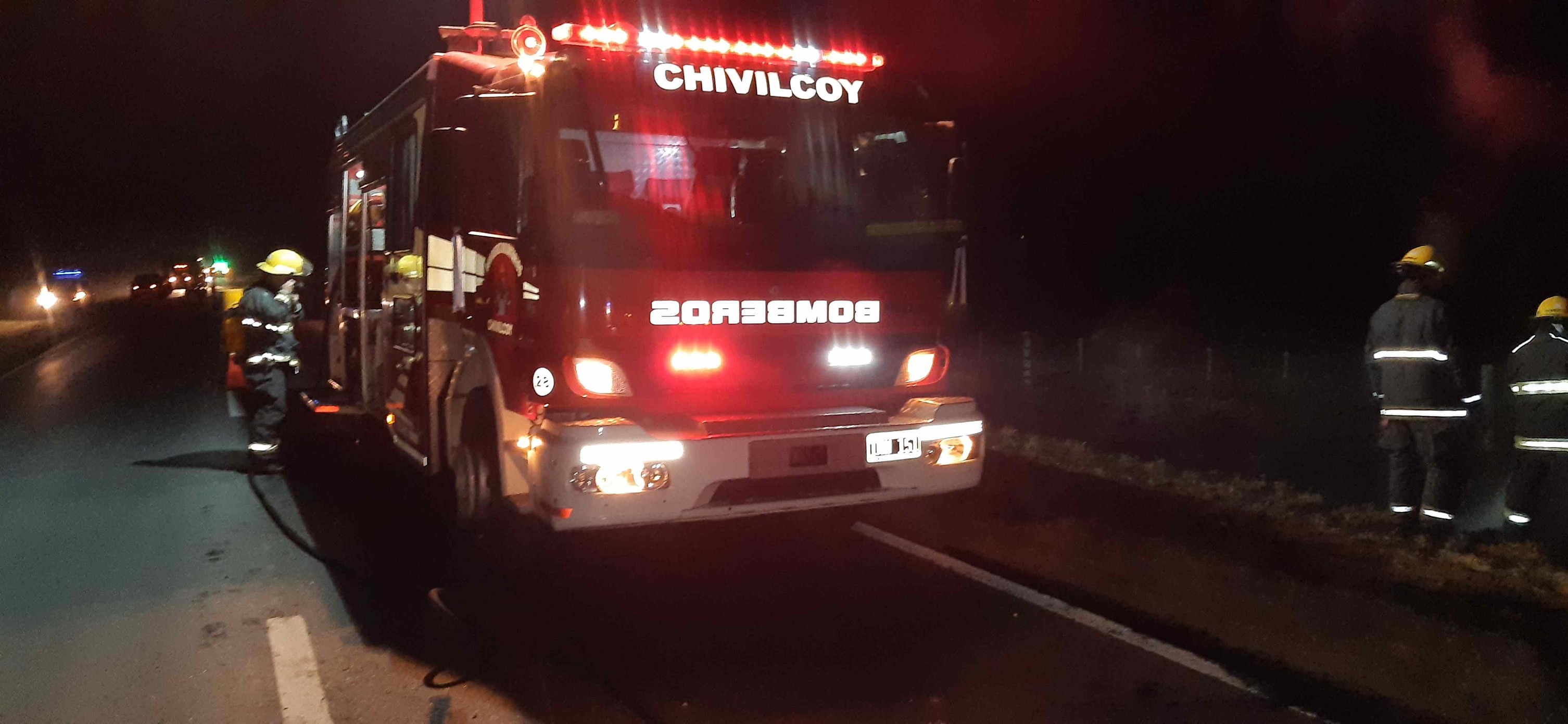 Despiste y vuelco en Ruta Provincial 30 de un vehículo que viajaba con 5 ocupantes