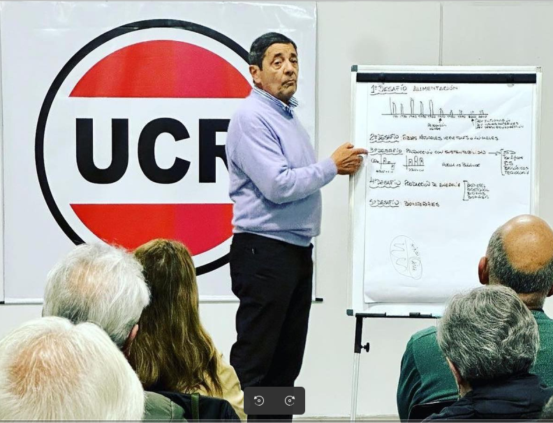 “Esperemos que con estas perspectivas de lluvias, el productor empiece a sembrar el trigo"