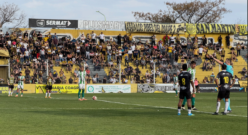 Olimpo pegó primero en el Carminatti, pero Gimnasia descontó sobre el final y dejó la serie abierta para la vuelta en su casa