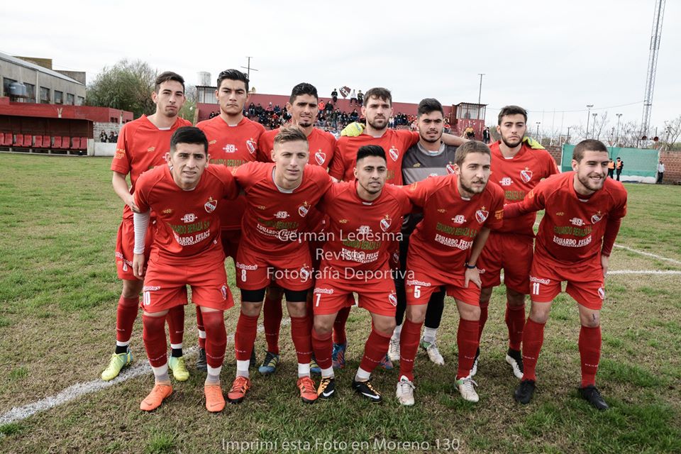 Fútbol
Independiente de Chivilcoy en zona de tres equipos y con dos rivales mercedinos