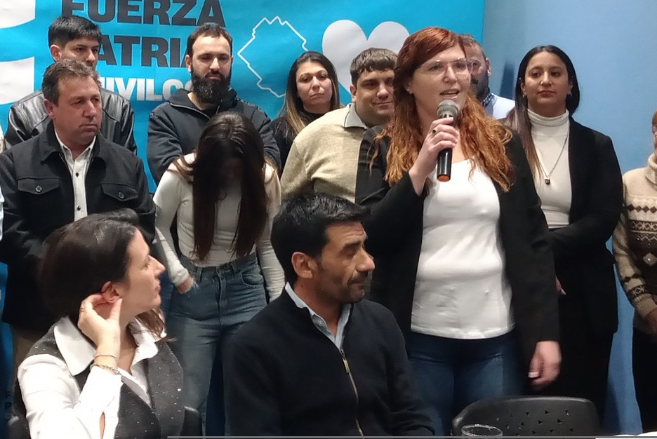 “Hace diez años que la producción local no tiene la importancia que se merece, se encuentra totalmente olvidada y sujeta a una política de gestión que no la toma como prioridad”