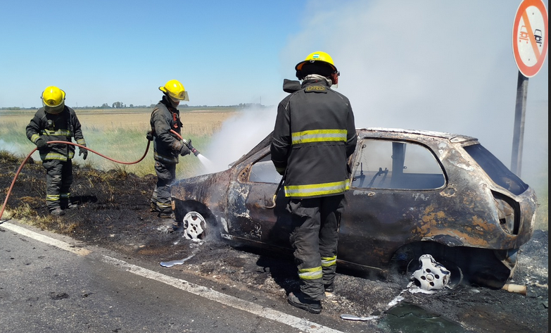 Incendio por una aparente falla eléctrica provocó daños materiales de consideración