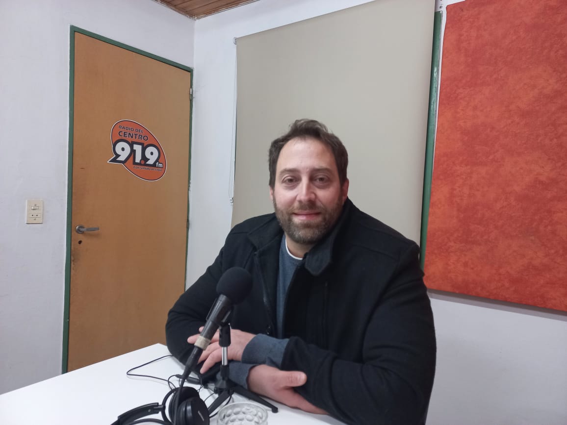 “Tenemos que recomponer nuestra identidad pero sabiendo que solamente puede ser posible escuchando a la gente y buscando la manera de resolver los problemas que tiene Argentina”