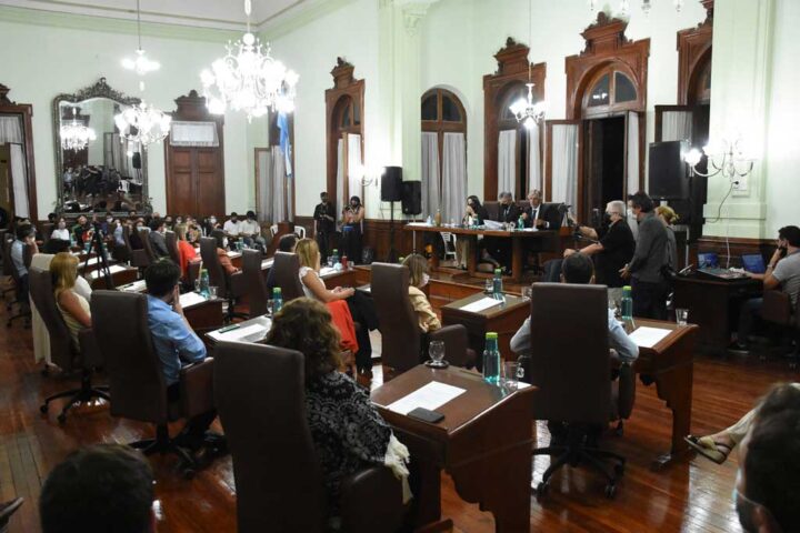 En diciembre jurarán: 4 concejales de Primero Chivilcoy, 3 de Unión por la Patria y 2 de Hacer