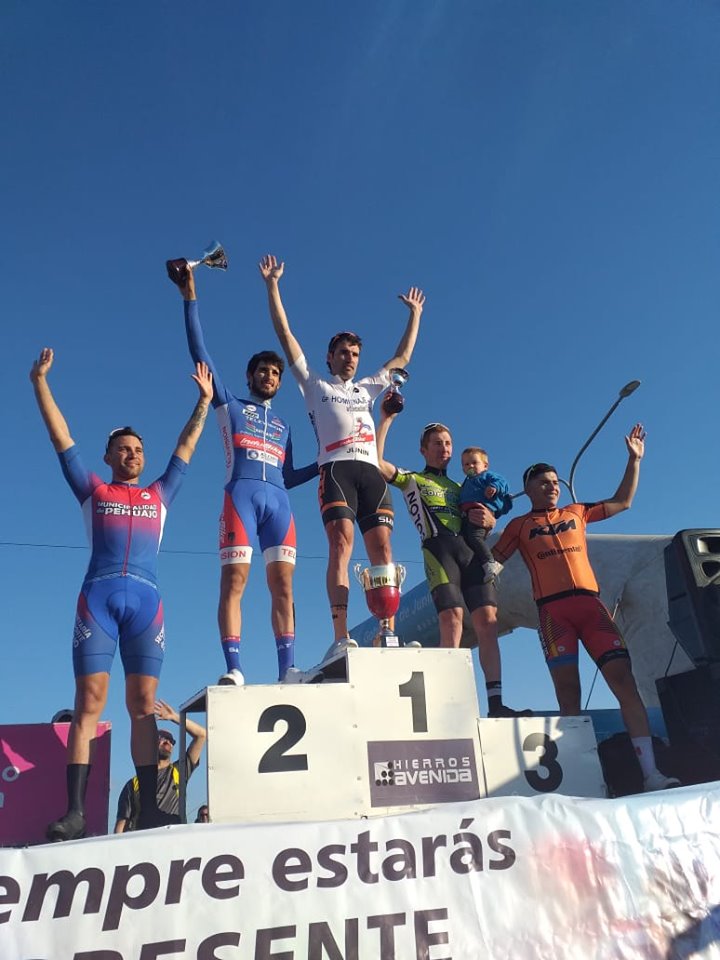 Ciclismo
Cristian Clavero se adjudicó, en Junín, el Gran Premio Homenaje a Sebastián Cancio