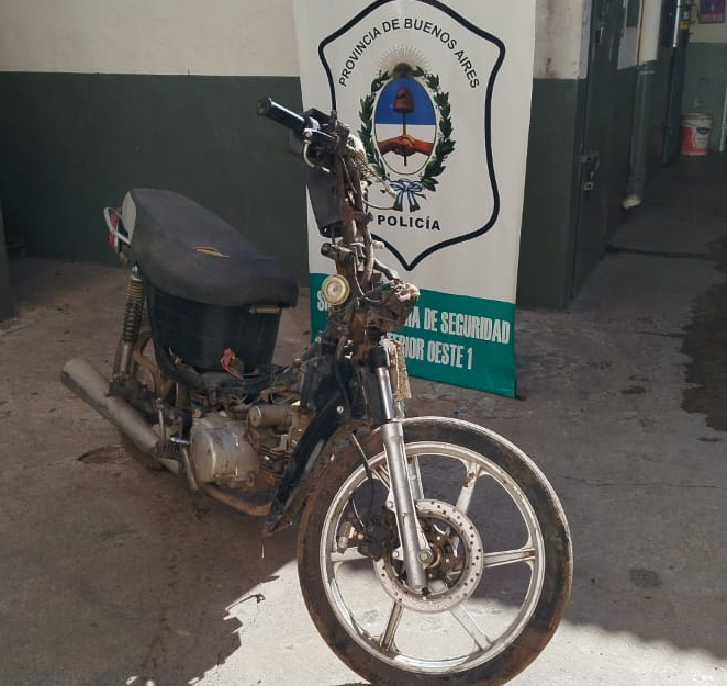 La Policía Comunal volvió a recuperar motos robadas, van 5 en el mes y la mayoría sustraídas por menores de edad