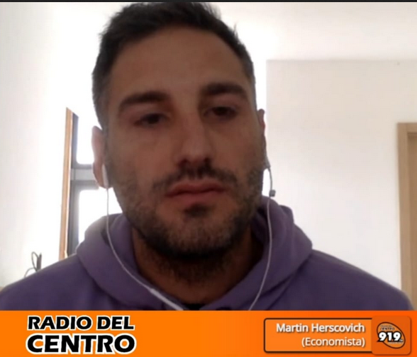 “No hay propuestas económicas si no una idea en relación hacia dónde pretende apuntar cada uno"