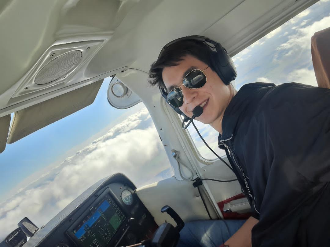 “A los 14 o 15 años me invitaron a volar, cuando me bajé automáticamente dije es lo que quiero para mi vida”