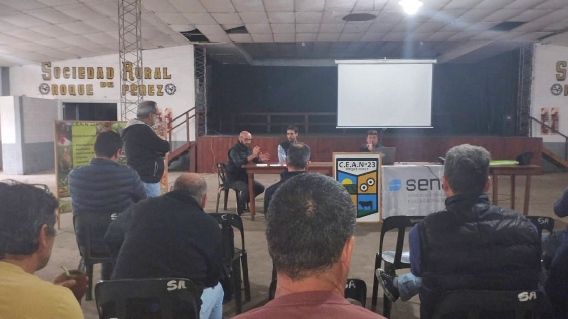 Concientización sobre triquinosis para productores porcinos y consumidores.