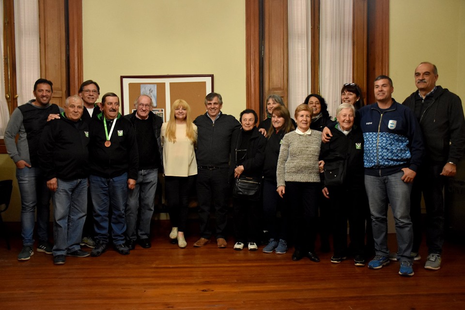 Reconocimiento 
Recibimiento a la delegación de adultos mayores que compitieron en los Juegos Bonaer