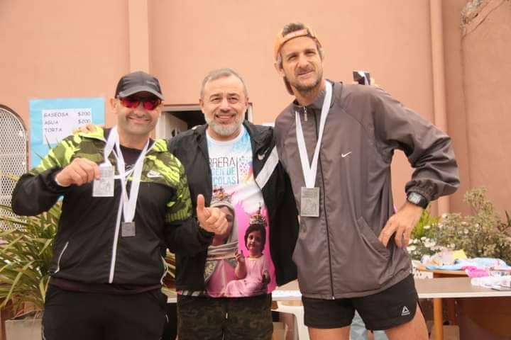 Dos chivilcoyanos en el podio de la carrera Virgen de San Nicolás