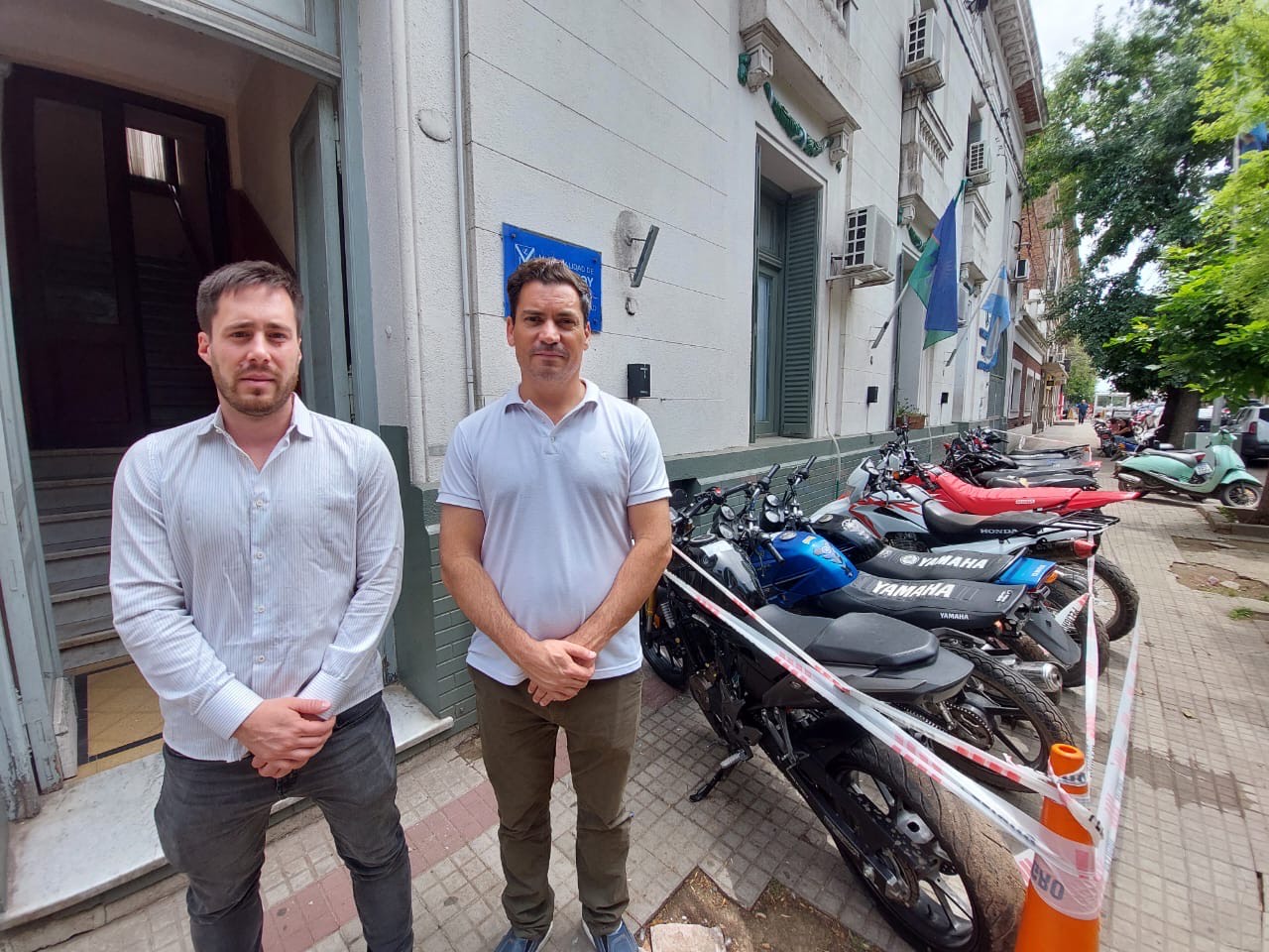 ‘De las 10 o 15 motos que estaban sobre la avenida Ceballos’, frente a la casa velatoria, ‘al 90% ya le habíamos secuestrado la moto en alguna ocasión’