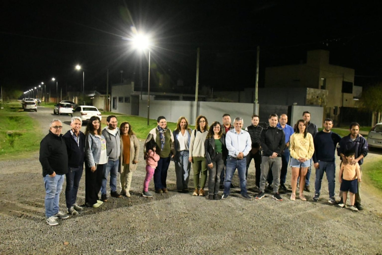 Presentaron las nuevas luminarias LED en los Barrios 25 de Mayo, Procrear II y aledaños
