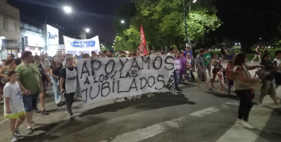 “Apoyamos a los jubilados, a los universitarios, a todos los que tienen problemas con éste gobierno”