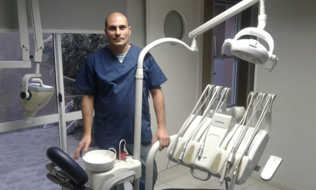 Claudio Barrio: “Es fundamental tener una buena salud bucal”