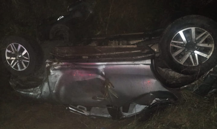Un vehículo, con dos chivilcoyanos a bordo, despistó y volcó en Ruta Provincial 191