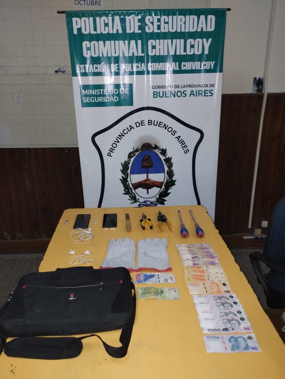 Fueron detenidos un par de integrantes de la banda que se dedicaba a robar inmobiliarias.