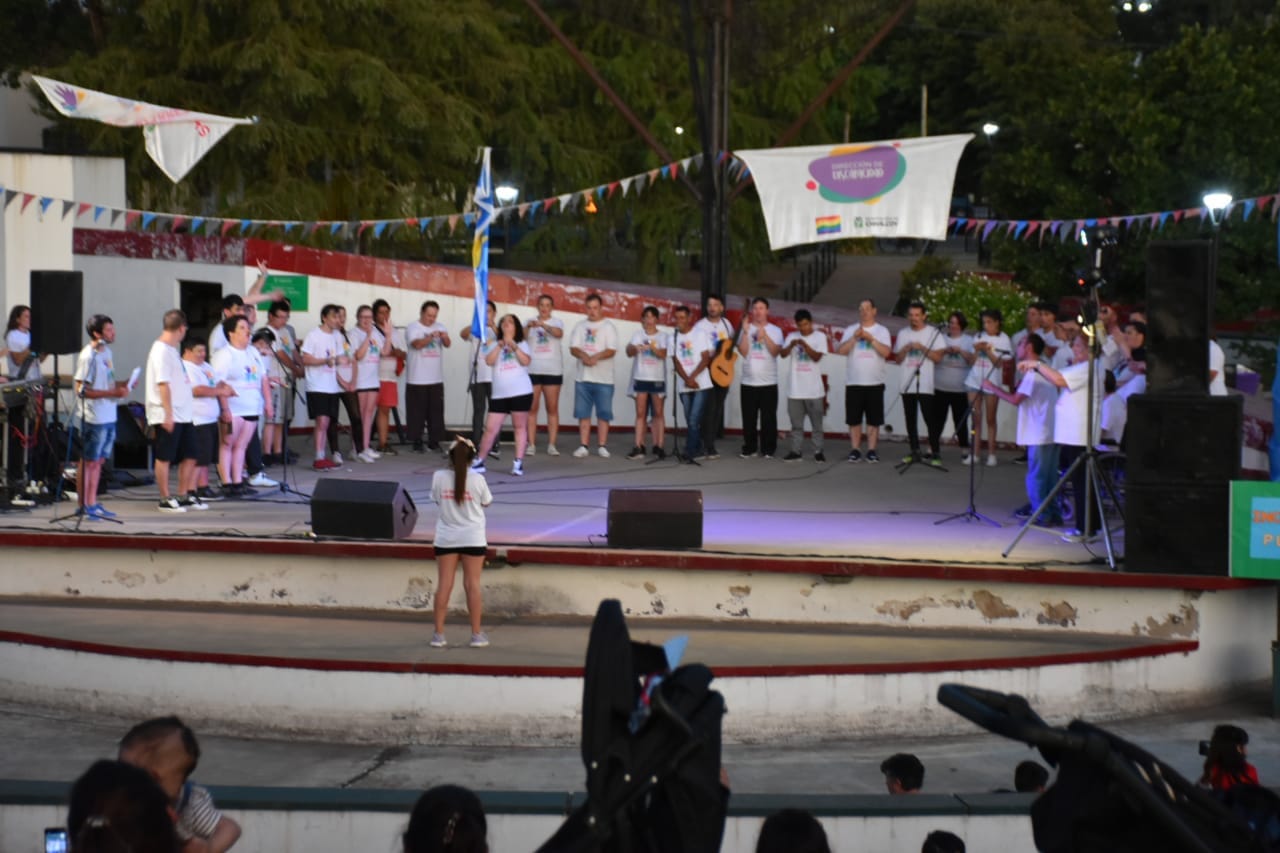El objetivo de la Velada es mostrarle a la comunidad y compartir con las familias la tarea del año