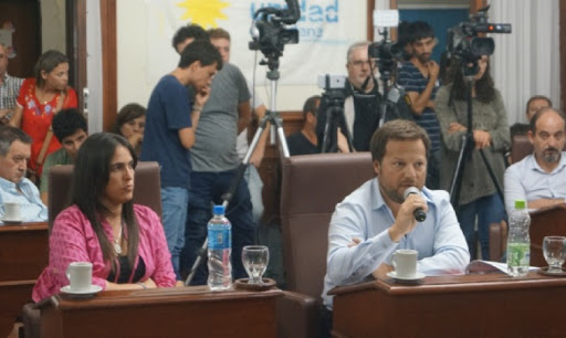 HCD
 El Bloque de Juntos por el Cambio, presento dos proyectos que serán tratados en la próxima sesi